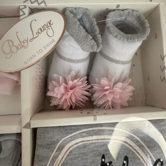 Baby Girl 5pc Gift Set 3-6 MO Pink&Gray Infant-bodysuit-pants-bib-socks-H.Band - Picture 2 of 10